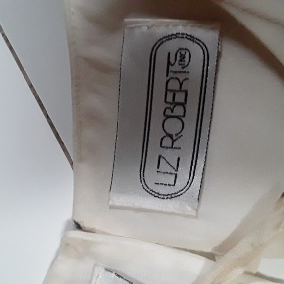 Beautiful Blouse❤ - Picture 5 of 7